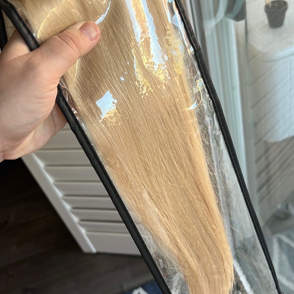 Bellami Professional 22 in weft extensions